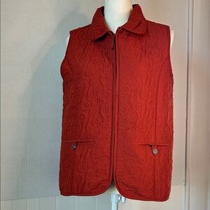Jenny Womens Quilted Full Zip Front Pocket Collared Rust Vest. Size M